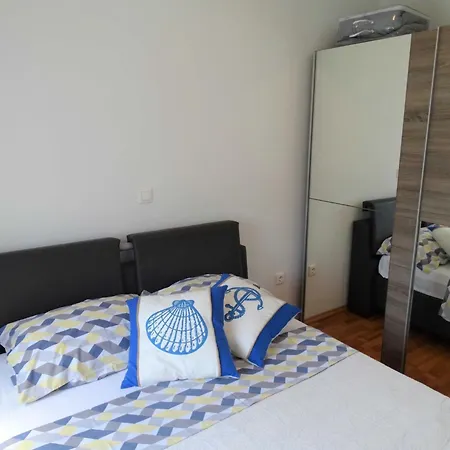 S Sea With Sea View And Balcony Appartamento *
