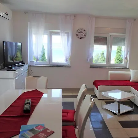 S Sea With Sea View And Balcony * Crikvenica